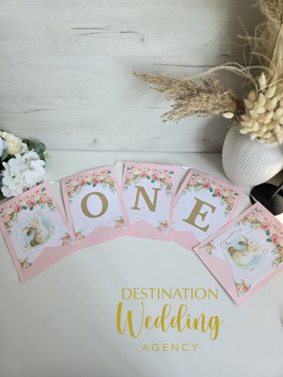 🎀 Банер за рожден ден „ONE“ – Зайче в розово