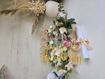 Комплект с украсенa щайгичка за канене на кумове в капучино